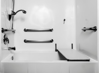 Chantier de une baignoire à porte