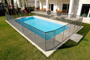 Chantier de une barrière de piscine
