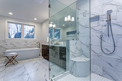 Chantier de paroi et porte de douche