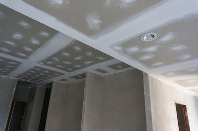 Chantier de plafond suspendu