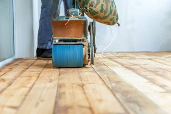 Parquet qui gondole : que faire ? : conseils et prix des travaux