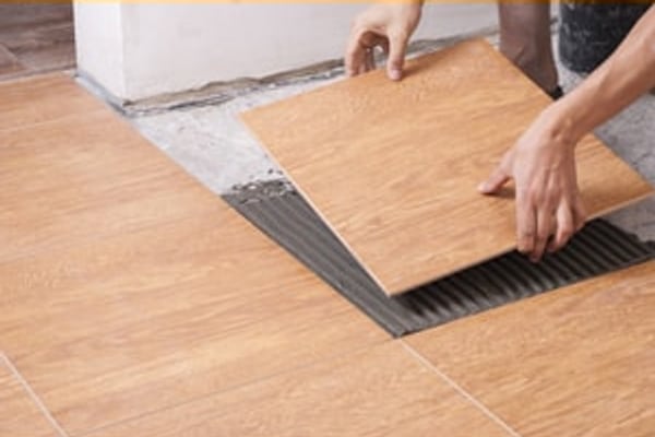 Chantier de pose carrelage, devis gratuits